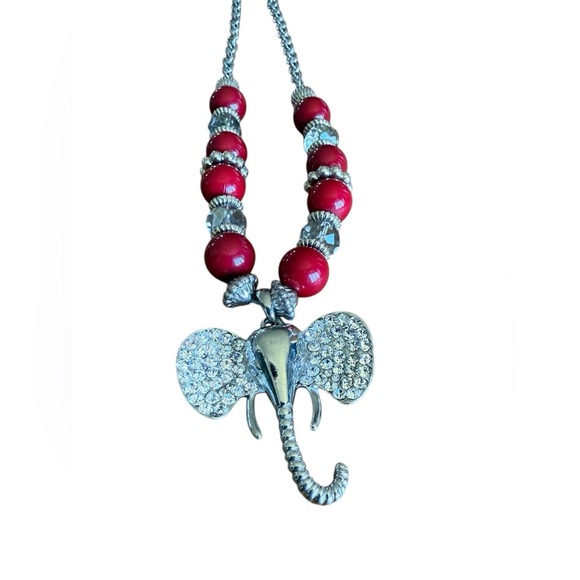 Elephant JULES Necklace with Rhinestones, Red Beads and Silver Spacer Beads - Picture 5 of 6